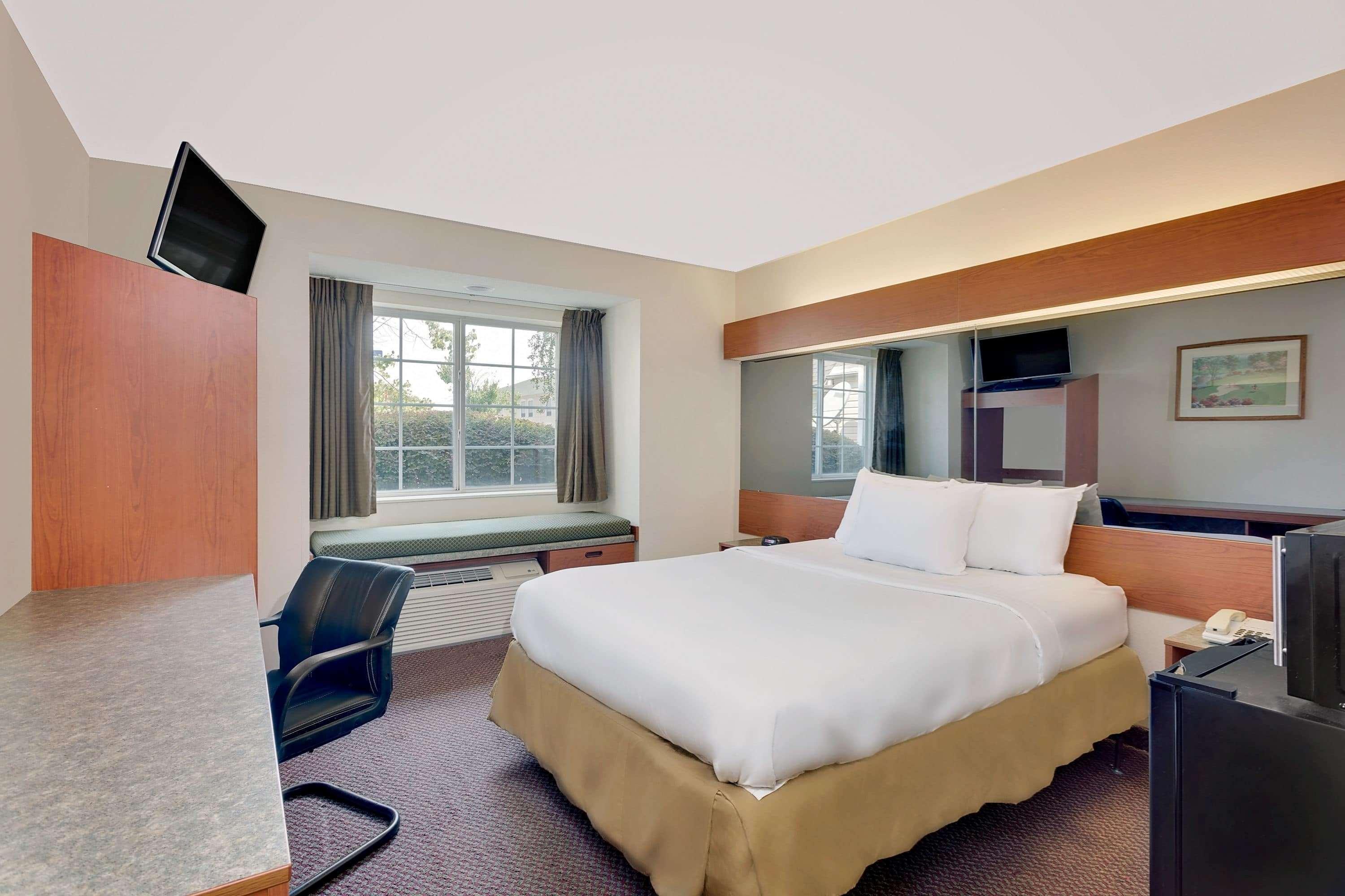 Microtel Inn & Suites By Wyndham Augusta/Riverwatch Exterior photo