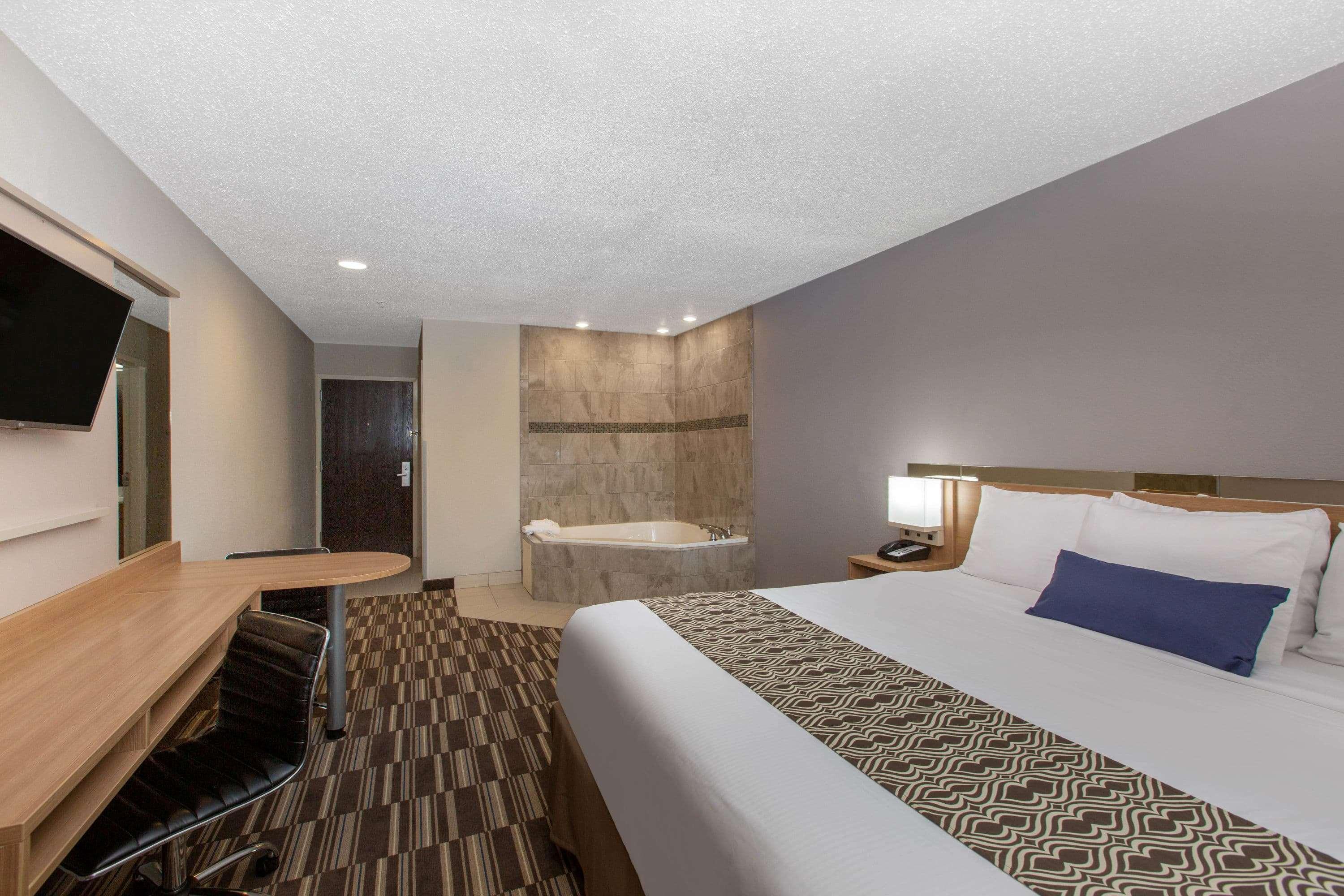Microtel Inn & Suites By Wyndham Augusta/Riverwatch Exterior photo