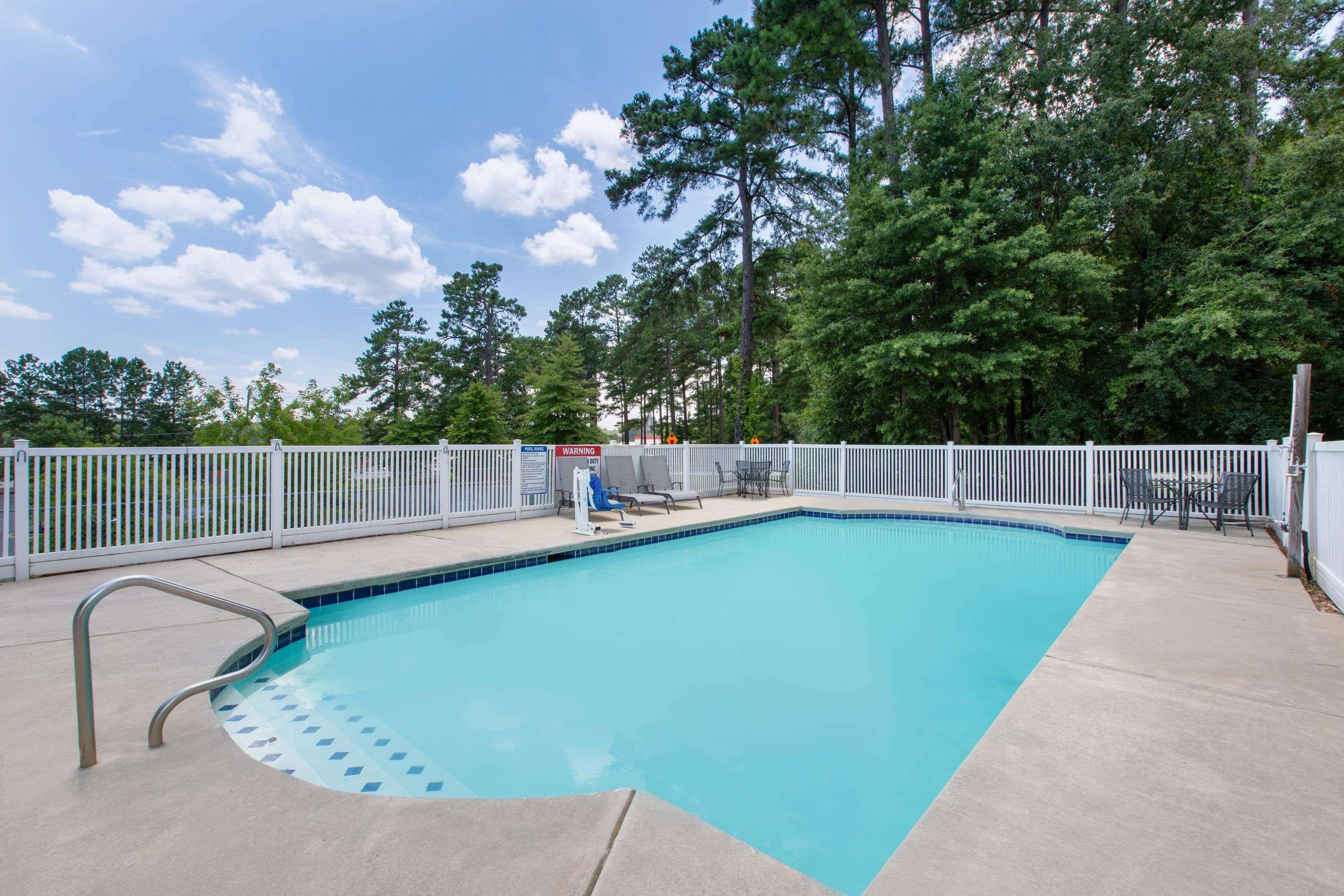 Microtel Inn & Suites By Wyndham Augusta/Riverwatch Exterior photo