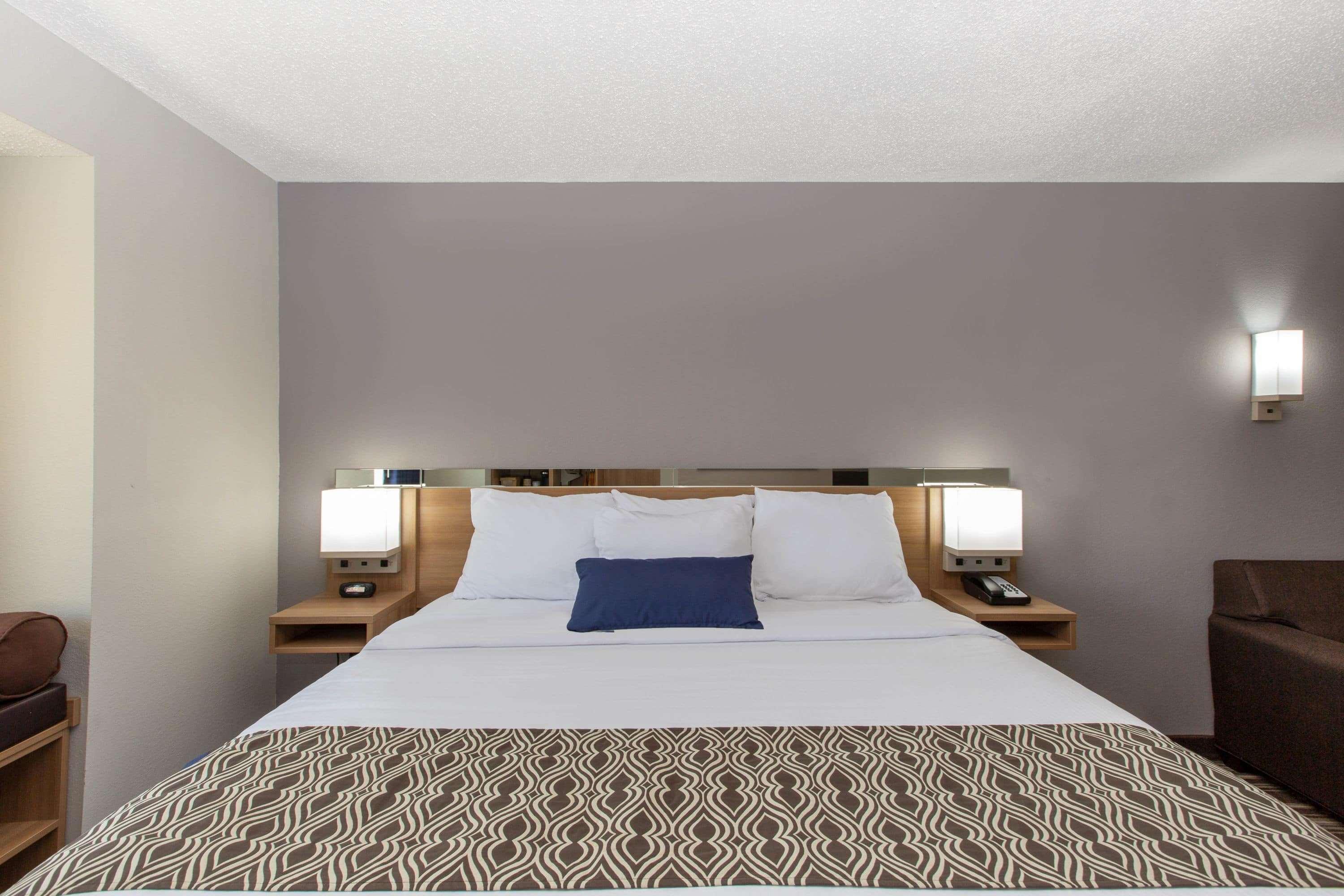 Microtel Inn & Suites By Wyndham Augusta/Riverwatch Exterior photo